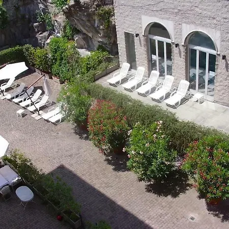 Apartment Larius Parking